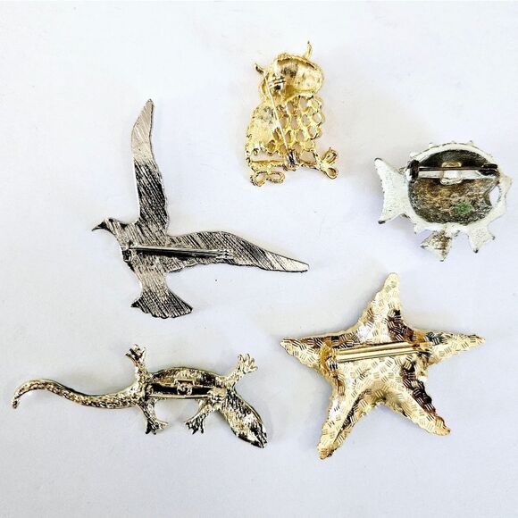 Vintage Lot of Five Figural Brooch Pins Owl Puffer Fish Starfish Seagull Lizard - Picture 7 of 8